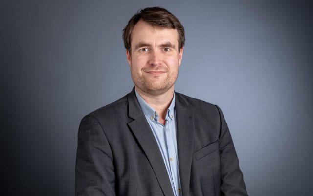 Antoine Guillou / Crédit photo Jean-Baptiste Gurliat @ Ville de Paris